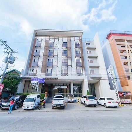 Reddoorz Plus @ Roxas Street Davao City Екстериор снимка