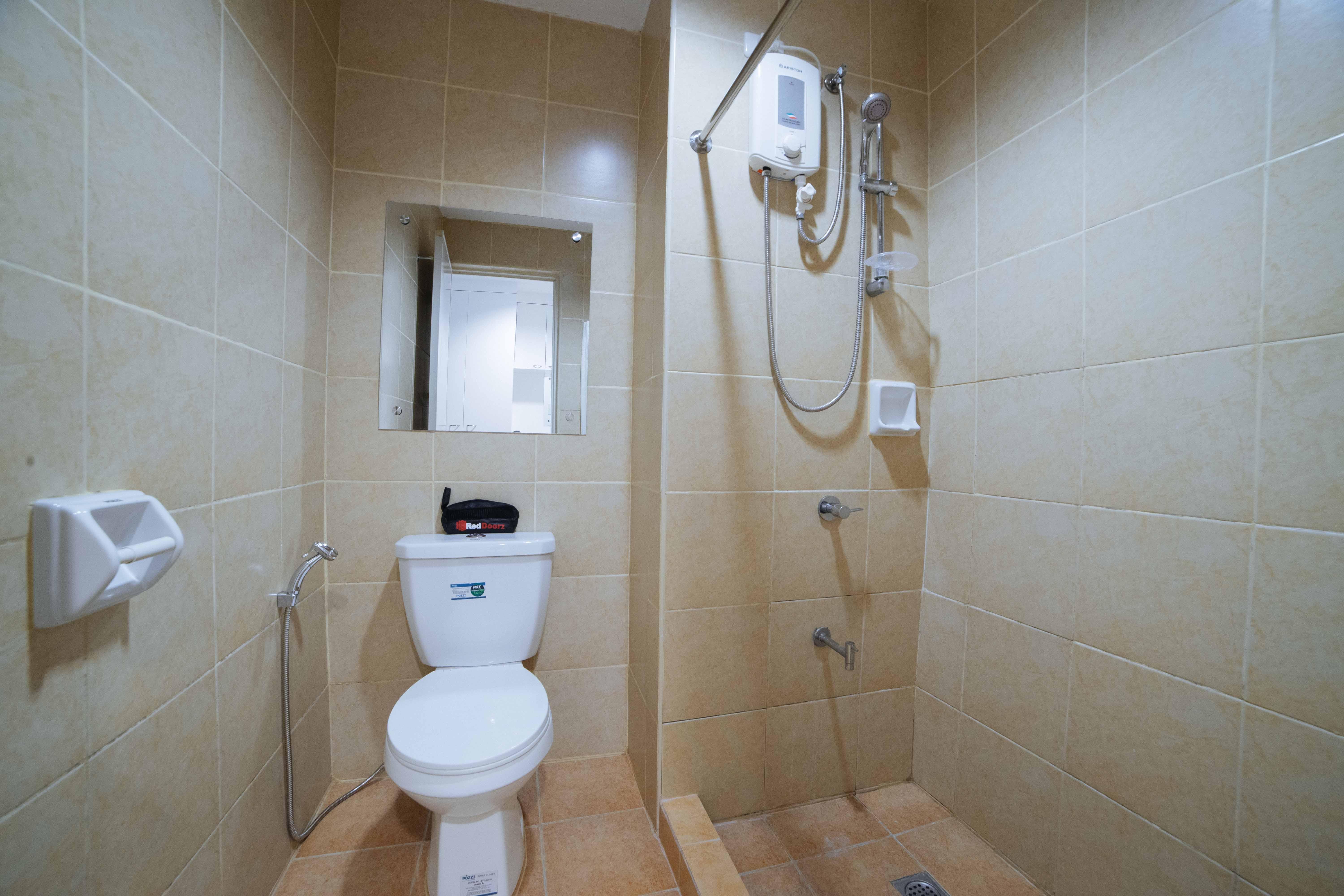Reddoorz Plus @ Roxas Street Davao City Екстериор снимка