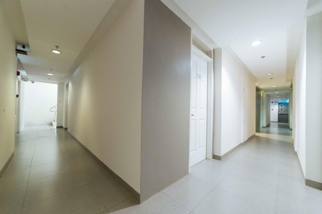 Reddoorz Plus @ Roxas Street Davao City Екстериор снимка